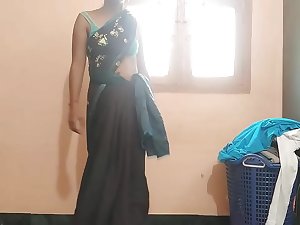 Tamil Housewife Tempted Boy Neighbor uncle in bedroom
